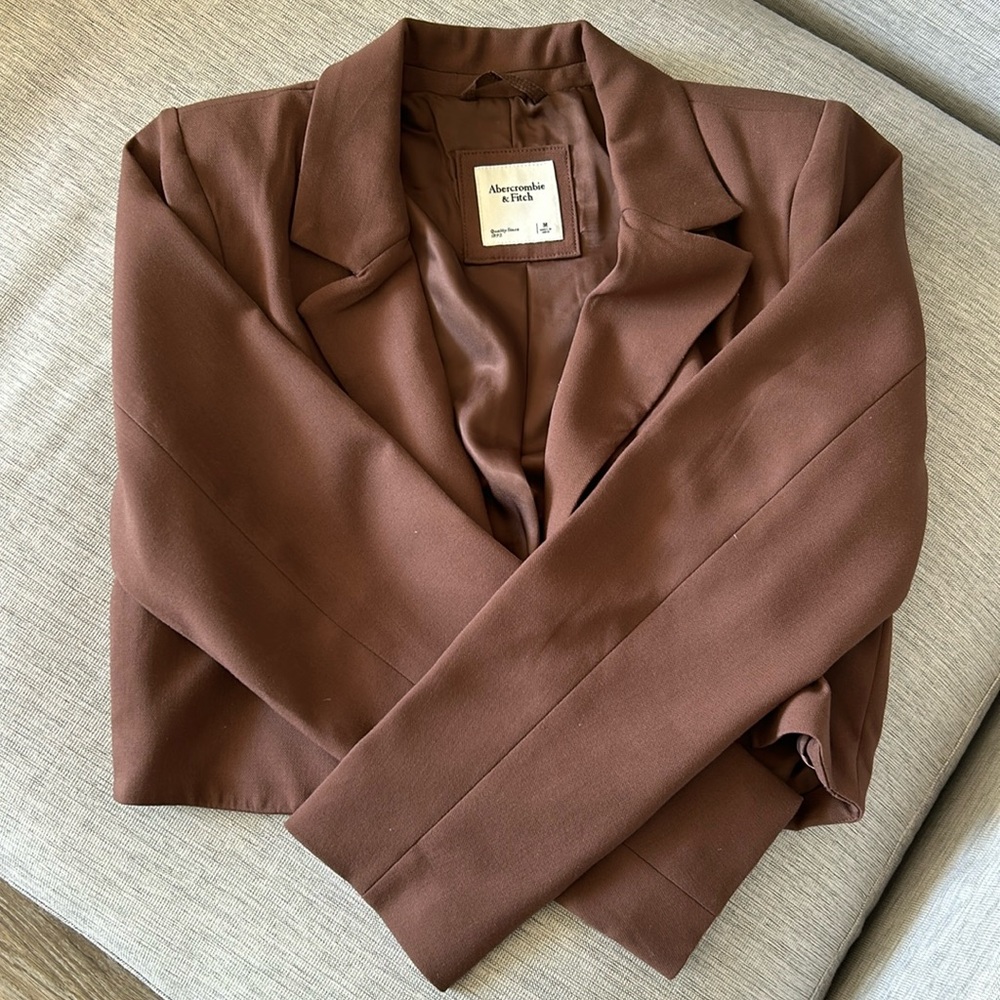 Cropped Blazer